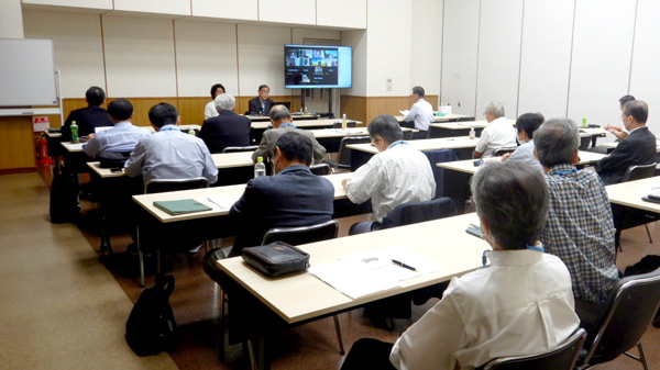 オンラインを含めて40人が参加した