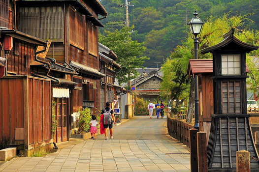 香取市佐原の歴史的建造物が残る町並み