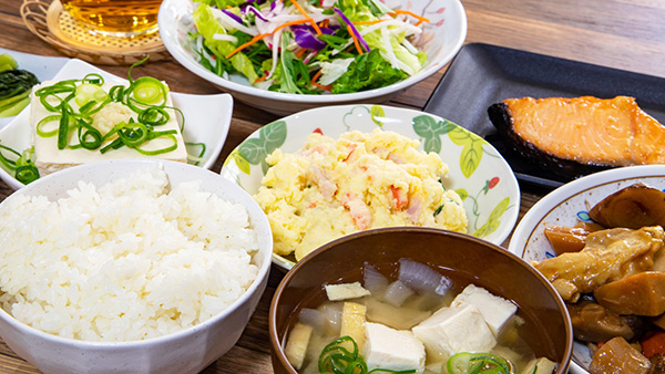 食卓.jpg