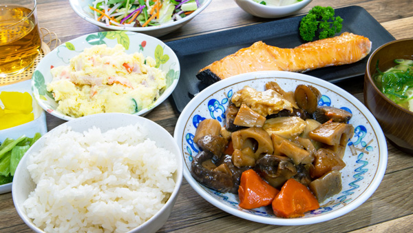 食料自給率37.17％　過去最低水準　前年から１ポイント低下－2020（令和2）年度