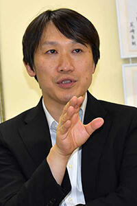 中野剛志氏