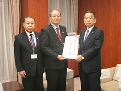 畜産・酪農対策で農相に政策を提案ー全中