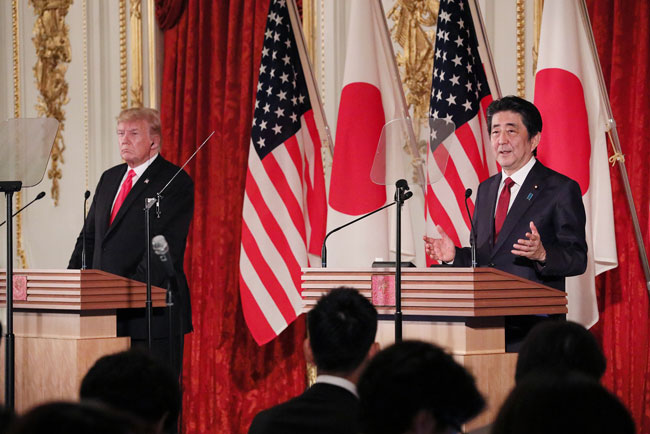 20190528　記者会見するトランプ大統領と安倍首相