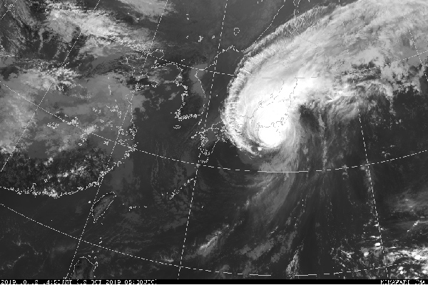 台風19号の衛星写真