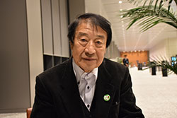 山田正彦氏