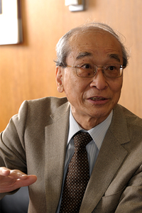 谷口信和・東京大学名誉教授