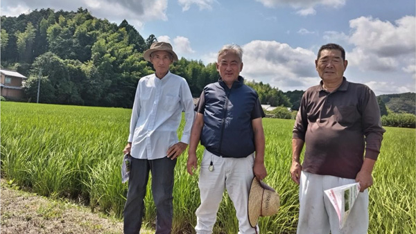 農事組合法人　藤ノ川ファーマーズ　坂本秀城さん（左）　國廣純一さん（中央）　坂本優一さん（右）