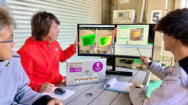 xarvio(R)-FIELD-MANAGERの地力マップと生育マップを基に施肥を最適化(株式会社ヤマザキライス).jpg