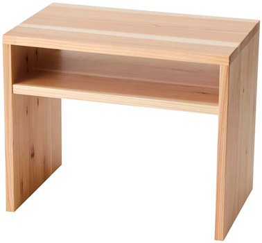 間伐材を活用しためぐる森の2WAYテーブル