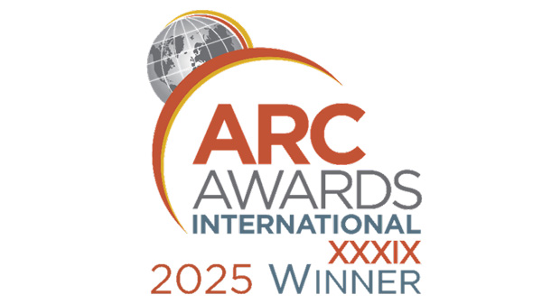 世界最大規模のアニュアルレポートコンペティションでGoldを受賞 雪印メグミルク.jpg