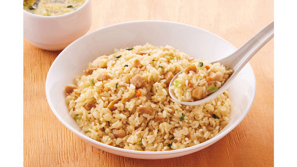 自然派Styleもぐもぐ神山鶏チャーシュー炒飯」調理例