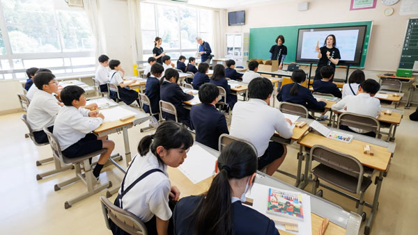 「香りの授業」の様子