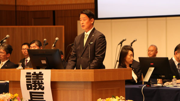 議長を務めた佐藤雅俊代表取締役社長