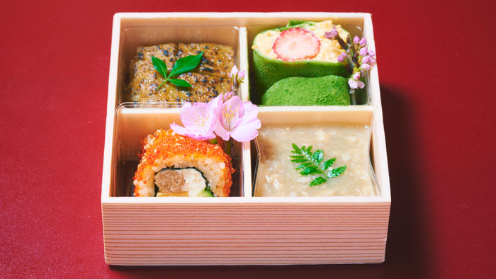 フードテック食品を、日本橋の名店の料理人がアレンジした「つながる未来弁当」