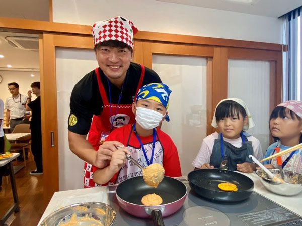 選手が参加する食育活動