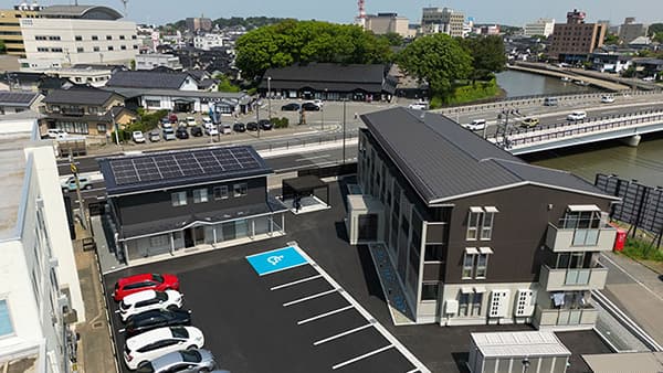 移住者の住まいと地域の交流拠点TOCHiTO（とちと）