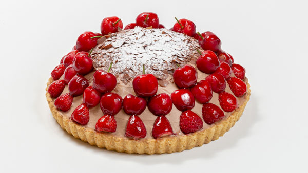 「ダークチェリーといちごのチョコクリームズコット」24cmホール
