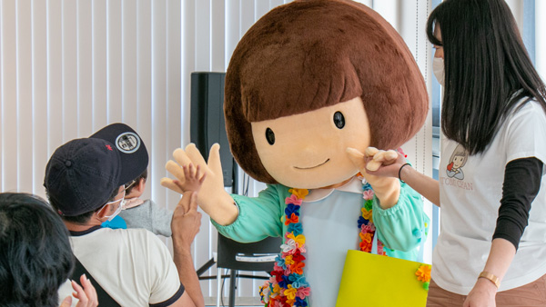 新富町公式キャラクター「おとみちゃん」