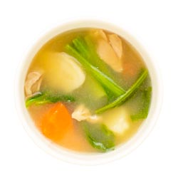 野菜たっぷりのお味噌汁　のらぼう菜入り