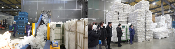 ベーラー機への回収資材投入の様子などを見学