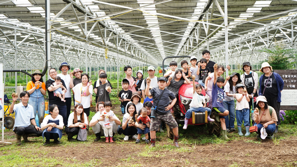 「営農型太陽光発電×ドローン」をテーマに収穫体験イベント開催　千葉エコ・エネルギー