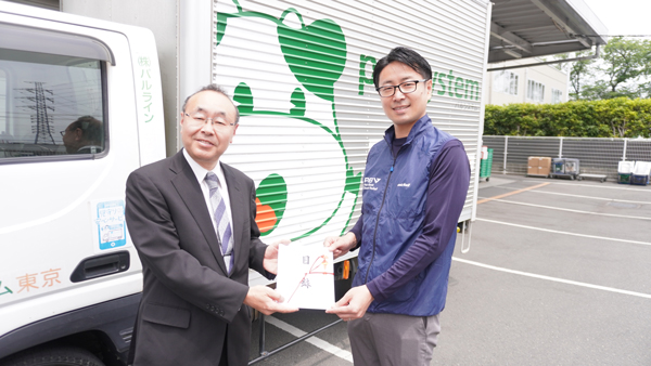 PBVの上島理事（右）とパルラインの太田社長