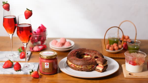 1月15日は「いちごの日」初の「いちごフェア」開催　成城石井