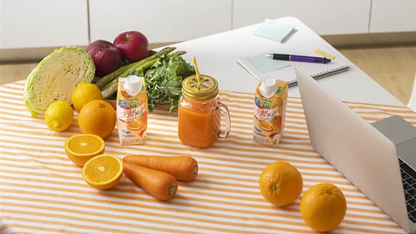 発酵×野菜・果実「野菜生活100　発酵クレンズ　にんじん＆オレンジ」新発売　カゴメ
