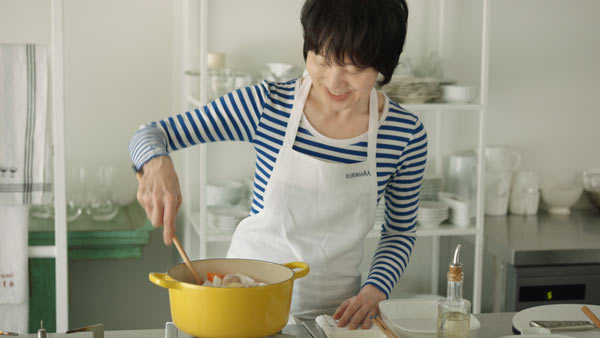 栗原さんが出演するテレビCMから