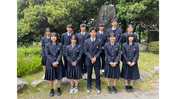 福岡農業高校食品科学科 梅研究班の生徒