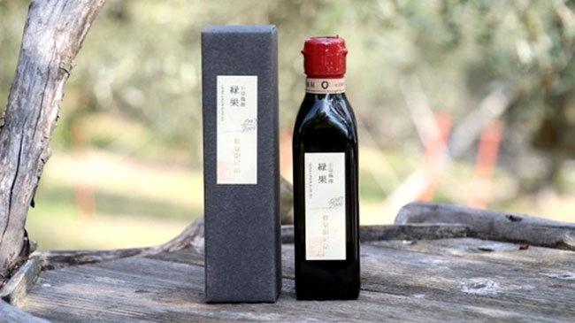 小豆島産手摘み緑果　今シーズンのオリーブオイル発売　井上誠耕園
