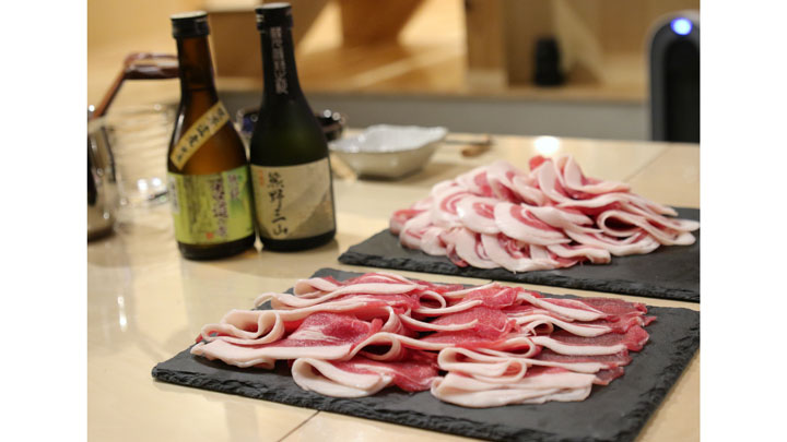 地元和歌山で獲れた猪肉を使った「猪肉しゃぶしゃぶ」