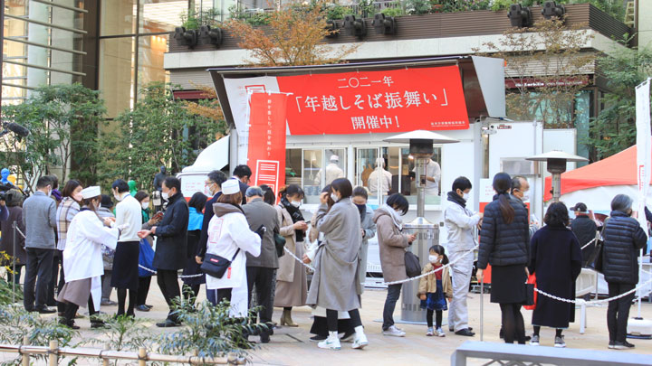 「東京二八そば」大晦日を前に「年越しそば」試食イベントが大盛況