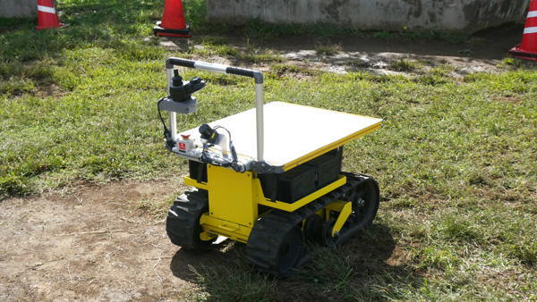 クローラ型汎用運搬ロボット「メカロン」