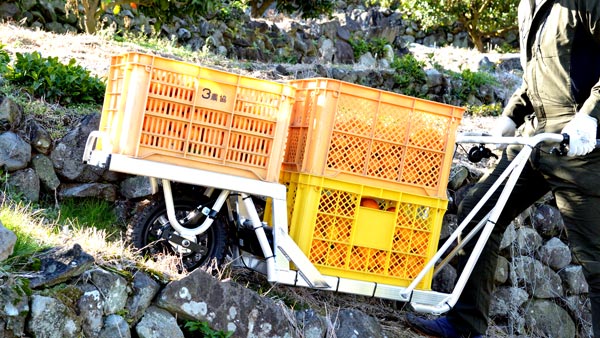 みかん農家が活用す、ねこ車電動化キット「E-Cat Kit」