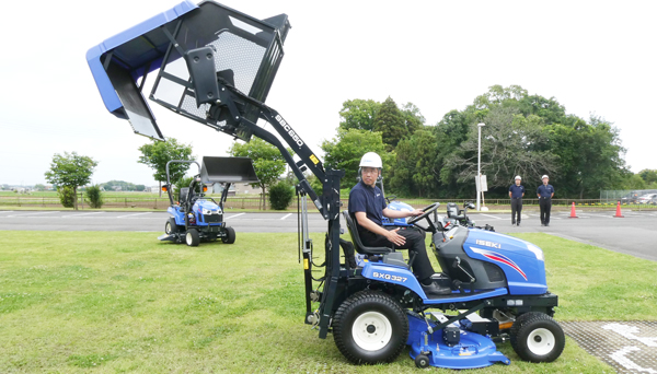 電動乗用モーア「SXG327」