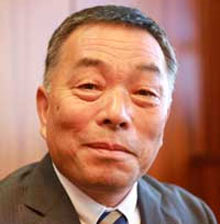 八木岡 努 氏写真