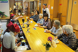 定年退職したご夫婦の「ローマンうえだ」で定期的に開店しているボランティアのカフェ