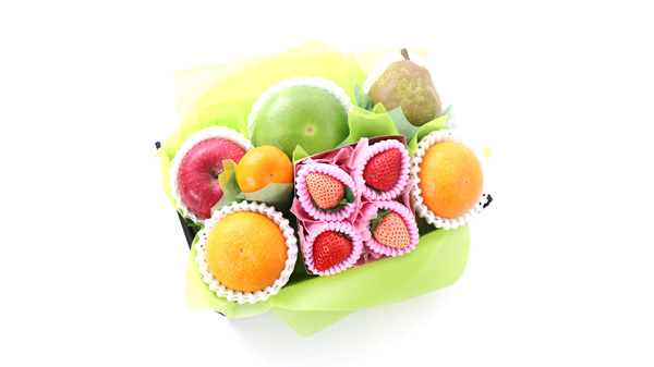 新発売の「旬の味覚フルーツセット -奏（KANADE）-」