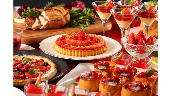 旬の春のメニューがならぶ「いちごフェア」