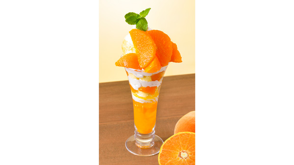 愛媛県産柑橘「紅まどんな」のパフェ