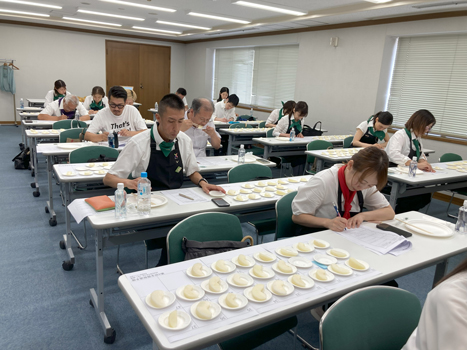 審査の様子