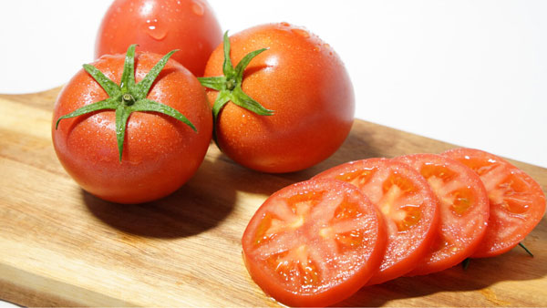 佐賀県から希少トマト「ひばりトマト」を全国へ「とまと屋ファームえじま」オープン