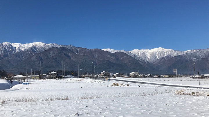 標高約650メートルの高地気候に恵まれたアルプスが2つ見える農園